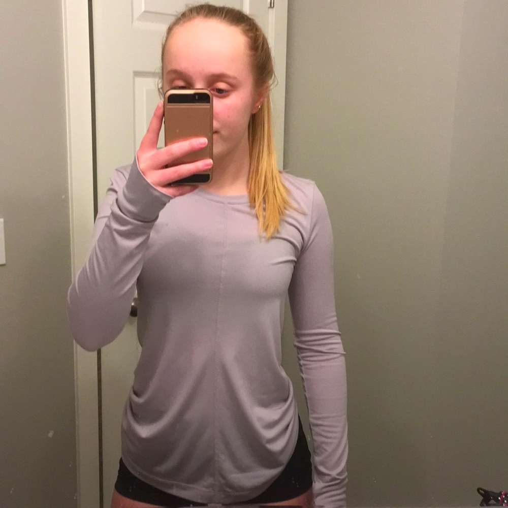 fabletics top! - Picture 3 of 6